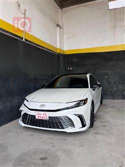 تۆیۆتا کامری